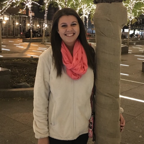 Meet your Posher, Jasmine - Picture 1 of 1